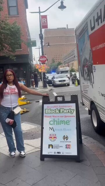 Nothing but 10s at the @brownmillcompany block party last Saturday😍 💅🏾✨ We popped out to show love and spread the word about Black Girl Beauty Supply — your favorite 24/7 vending machine for beauty essentials 🩷💈
Check out our first location inside of Rutgers Newark at 91 Bleeker St. Newark, NJ (no need to be a student to gain access!)
We’re expanding soon to a location near you 😉👏🏾
We’re missing a few s, tag em if you see em!
@thepuffingroom
@agapeuncon
@aneclothier
@thriftingismynesh
@passionfusionbk
@knowledgemattersu
@zakbstyling_
@_jessfortheculturee_
@belovedfromnowon
@_fit.ness
#BlackGirlBeautySupply #ForTheGirls #BrownmillBlockParty #Newark #essexcounty #beautysupply #beautyvendingmachine