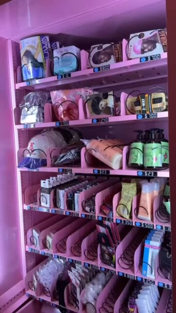 It’s a nice warm fall and we have been harvesting all season! 🍂🦃✨🥂Spend some time with us this holiday season by getting into this BGBS restock!✨🎄🎅🏾💈We have all your faves for your next Beauty Supply Haul & will have some new Winter Gear to make you the flyest girl this holiday season! Get into it with us!🥰🤏🏾🎁
Visit us at 91 Bleeker St. Newark, NJ 07102 💗
#blackgirlbeautysupply #chi #heatprotectant #mielleorganics #sheamoisture #durags #blackhair #fyp #explore #beautysupplystore #beautysupplyvendingmachine
#Beauty #vendingmachine #vending #beautyvendingmachine #beautyvendingmachineblackwomen